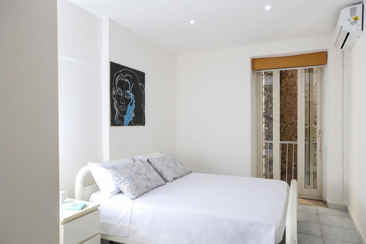 Napoli Centrale Budget Apartment エクステリア 写真