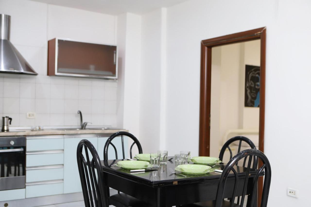 Napoli Centrale Budget Apartment エクステリア 写真